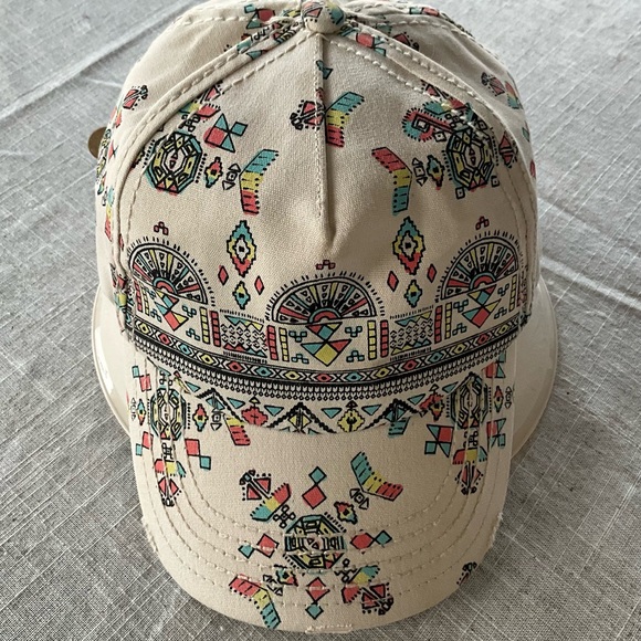 Billabong Accessories - Billabong Aztec Print Cap